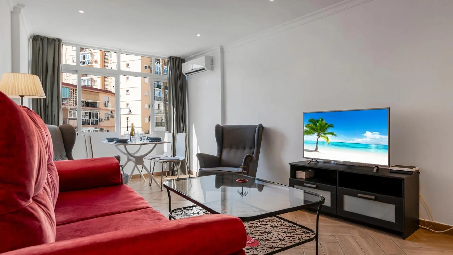 Sunny Apartment In The Center, 5 Min. From The Beach Fuengirola