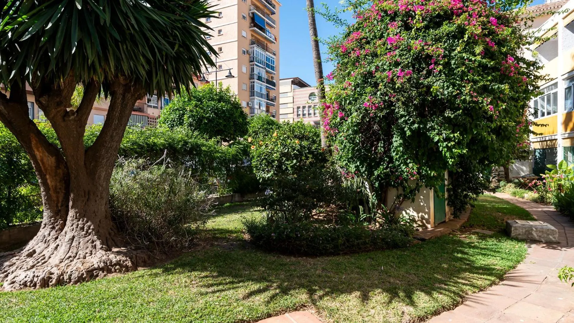 Sunny Apartment In The Center, 5 Min. From The Beach Fuengirola