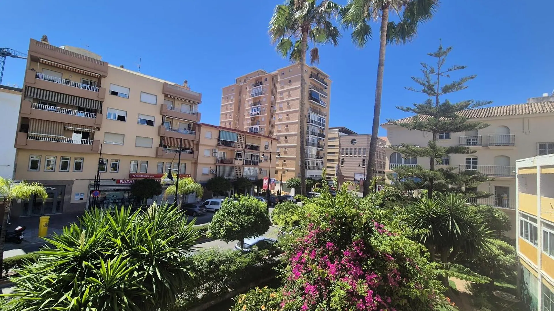 Sunny Apartment In The Center, 5 Min. From The Beach Fuengirola Spain