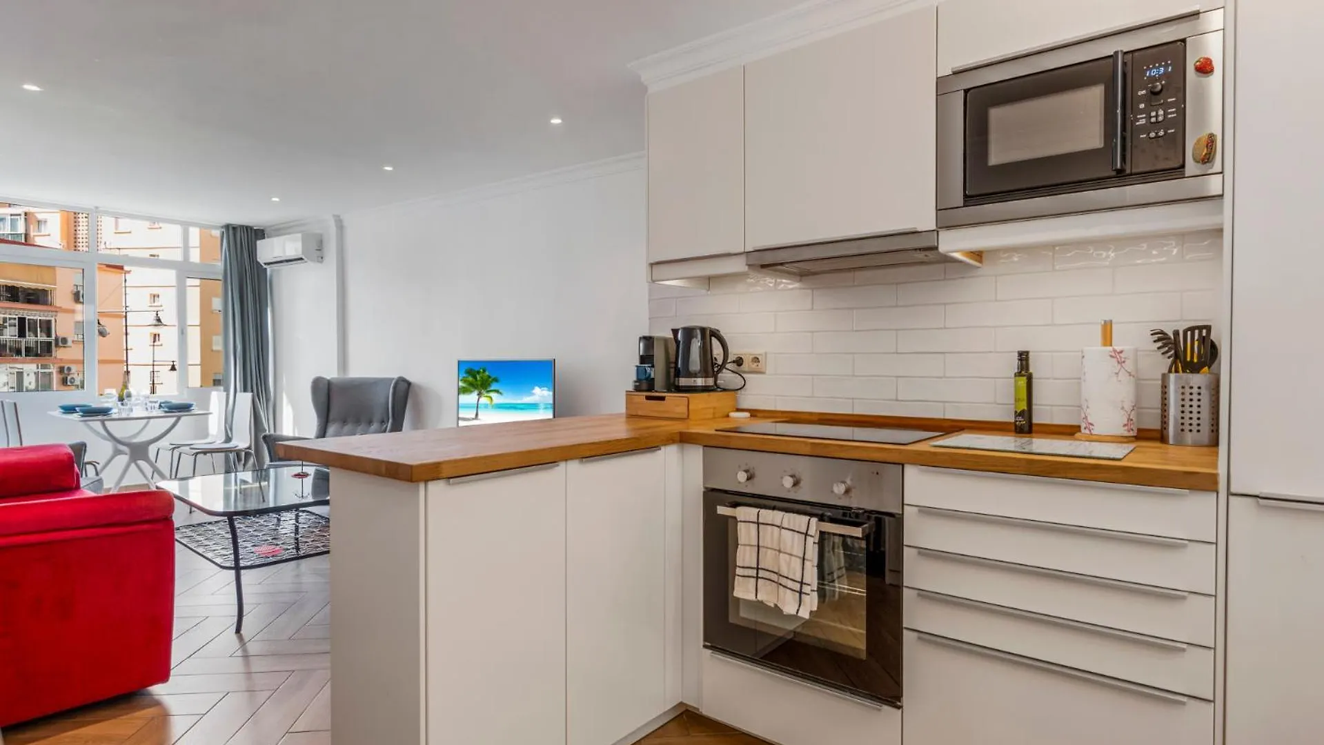 Sunny Apartment In The Center, 5 Min. From The Beach Fuengirola Spain